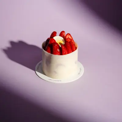 Strawberry Cake Pieces